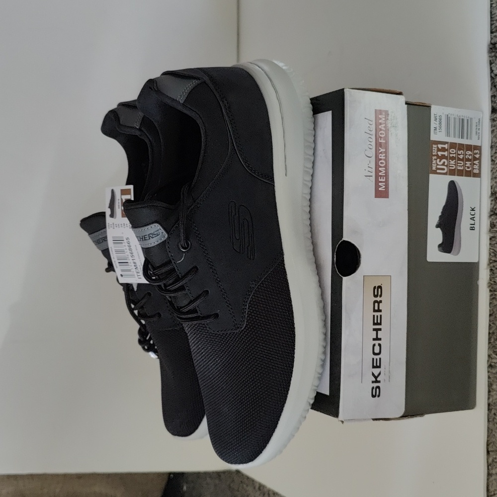 Men's Skechers Memory Foam Sneakers